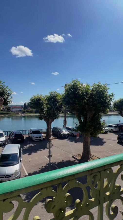 Prive « rive Droite » Appartement *