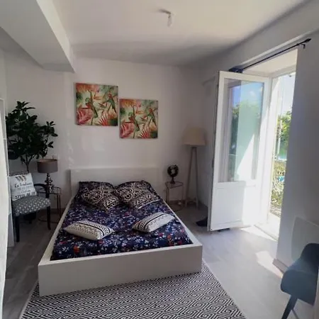 Appartement Prive « Rive Droite » Serrieres  Exterior photo